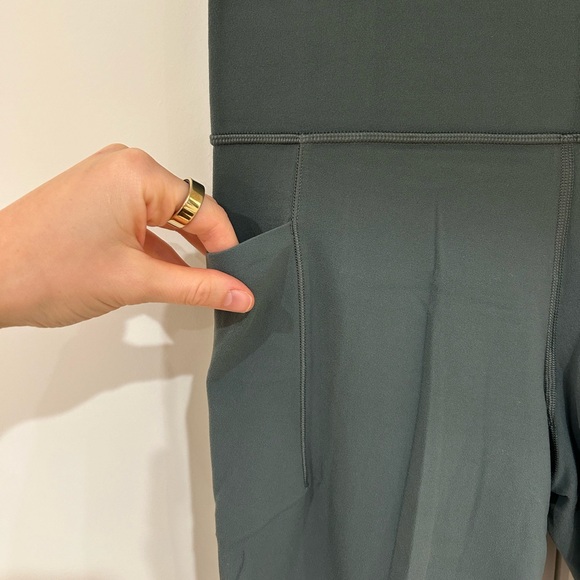 Salutation Stash Pocket II Tight - Picture 5 of 9